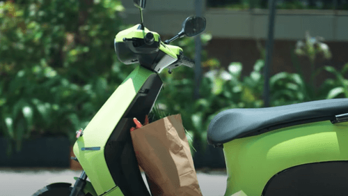 Ola Unveils 'Solo', India's 1st Autonomous E-Scooter with AI Features| April Fools Prank or Not?