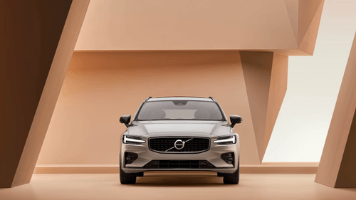 Volvo ने अपनी आखिरी डीजल कार बनाई, डीजल इंजन युग को दी विदाई