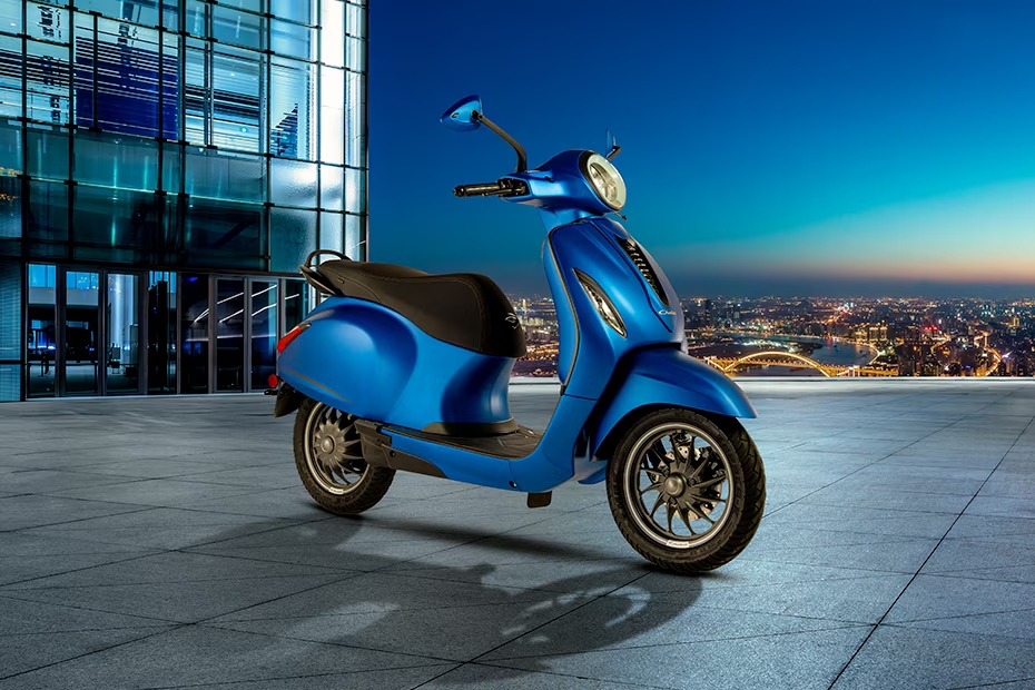 2023 बजाज चेतक प्रीमियम संस्करण भारत में पेश किया गया: अंदर मूल्य विवरण