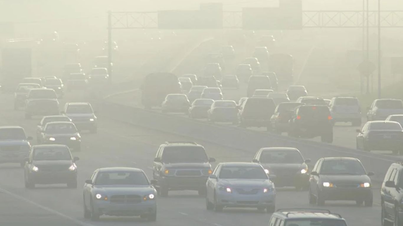 परिवर्तन के लिए चेक गणराज्य रैलियां: क्या वे ऑटो उद्योग को ग्रीन की ओर धकेल सकते हैं?