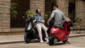 Ola S1 Electric Scooter Launched, Deliveries will start from October 2021