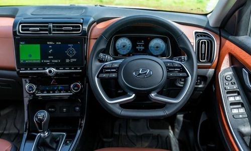 Hyundai Alcazar. 6- and 7-seater SUV