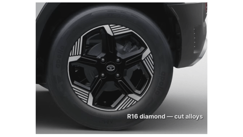 Tata Punch.EV लॉन्च: 421 किलोमीटर रेंज मिलती है और कीमत 10.99 लाख से शुरू होती है