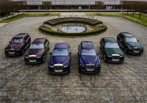 This Lakhpati Sardar Orders 5 new Rolls Royce Cullinans for Diwali Celebrations