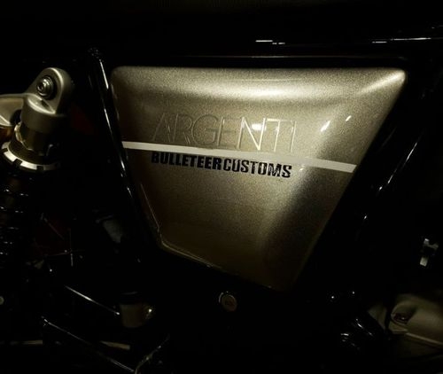 बुलेटियर कस्टम्स एक *"रॉयल एनफील्ड इंटरसेप्टर 650"* को एक स्क्रैम्बलर में खूबसूरती से संशोधित करता है