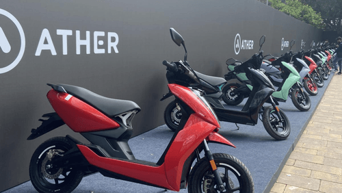 Ather एक नया इलेक्ट्रिक स्कूटर लेकर आ रहा है जिसका नाम “Rizta” है Ather एक नया इलेक्ट्रिक स्कूटर लेकर आ रहा है जिसका नाम “Rizta” है