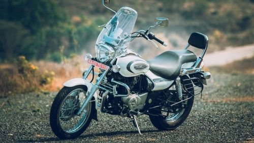 Best Cruiser Bikes in India- Royal Enfield Classic 350, Bajaj Avenger, Java Perak and more