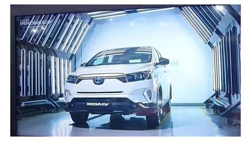 Electric Toyota Innova Crysta Concept Revealed