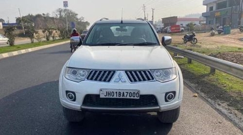 एमएस धोनी कार और बाइक कलेक्शन | करियर और नेट वर्थ