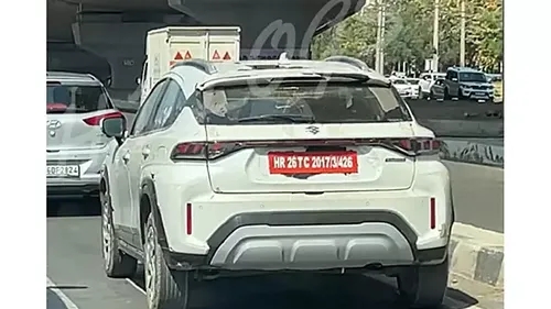 Maruti Suzuki Fronx Spotted in Arctic White Color: Prices to be Revealed Soon Maruti Suzuki Fronx Spotted in Arctic White Color: Prices to be Revealed Soon
