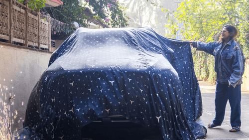 बॉलीवुड स्टार रिचा चड्ढा ने मर्सिडीज-बेंज GLE SUV के साथ लग्जरी में कदम रखा