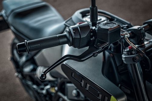 Husqvarna Motorcycles Unveils All-New 2024 Svartpilen 401 and Vitpilen 250: Marvel in Design and Performance