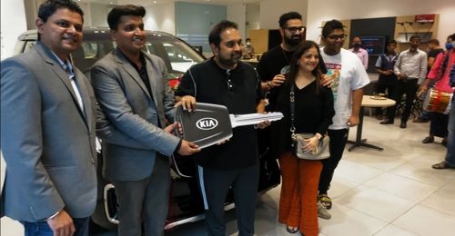 Singer Shankar Mahadevan brought home Kia Carnival MPV After He Says this..