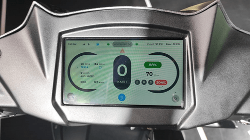 Simple One Electric Scooter, With The Range of 203km!