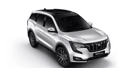Mahindra XUV700 की उल्लेखनीय मांग: फरवरी 2024 में 35K यूनिट्स की खुली बुकिंग