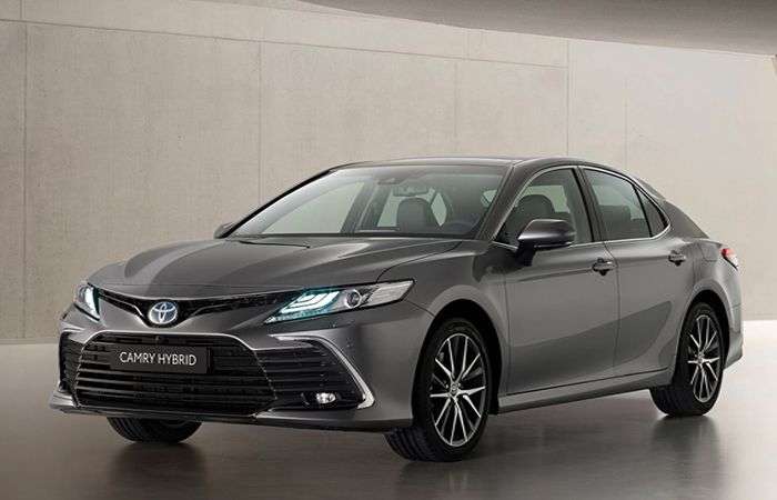 Camry_hybrid_facelift_5ac41e248e.jpg