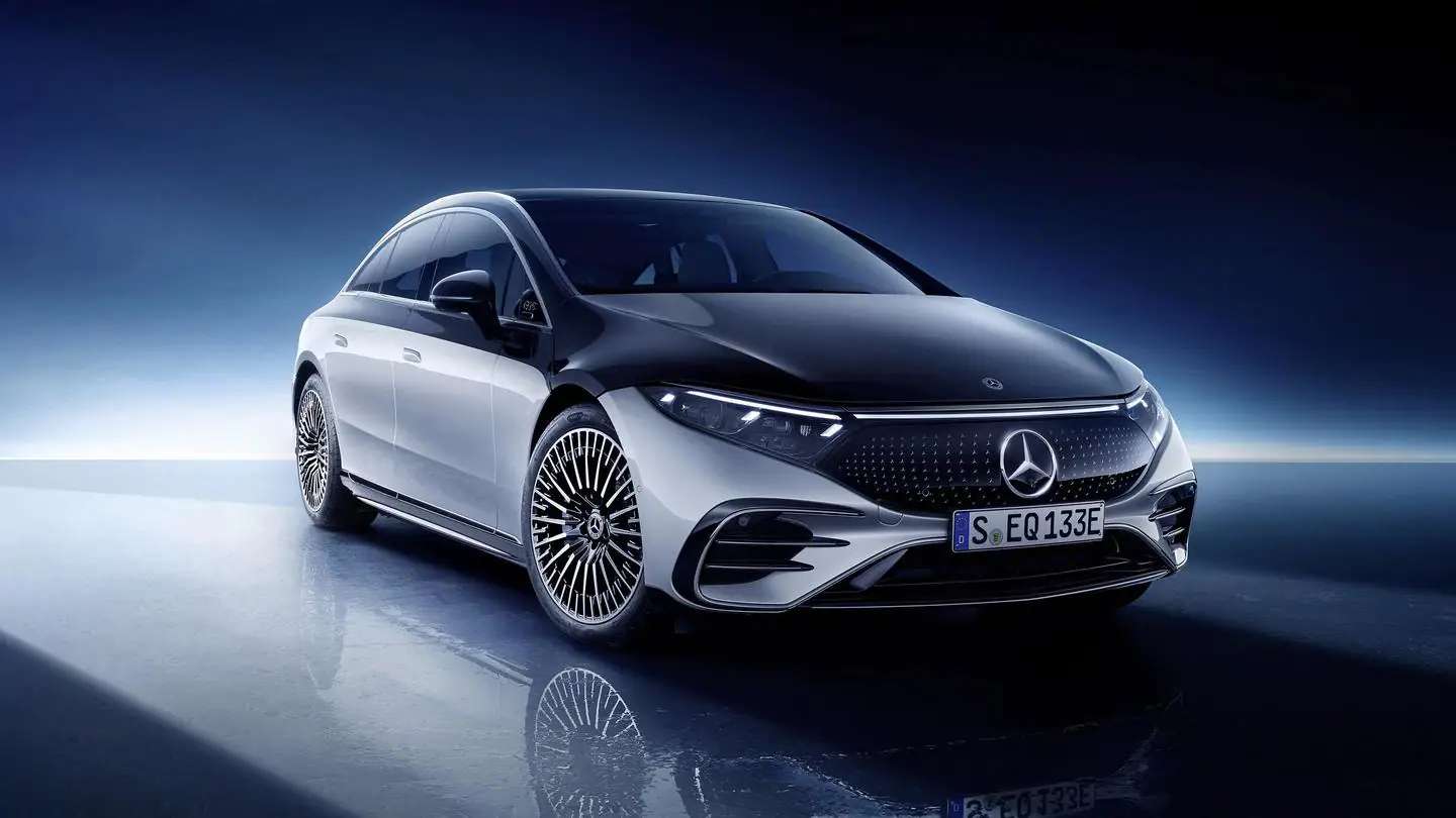 Mercedes_Benz_EQS_8ad6e2ddad.jpg
