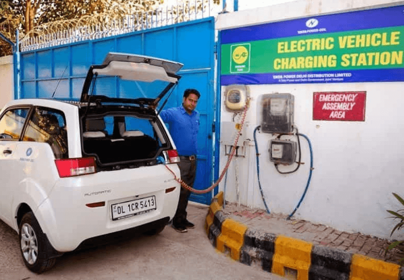 Vehicle Entry Is Restricted In Delhi! electric_vehicle_in_delhi_b8791ca994.png