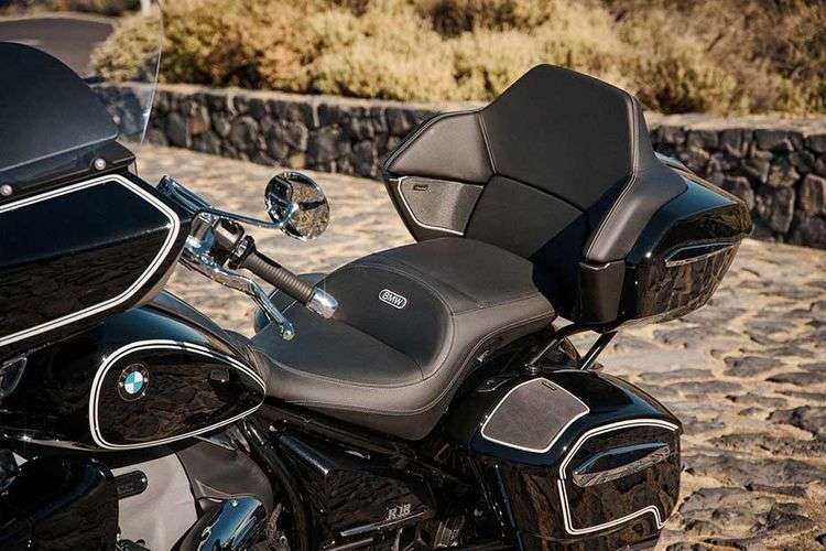 BMW R 18 Transcontinental images