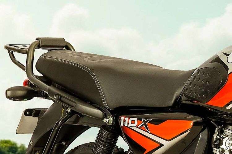 Bajaj CT 110 Seat