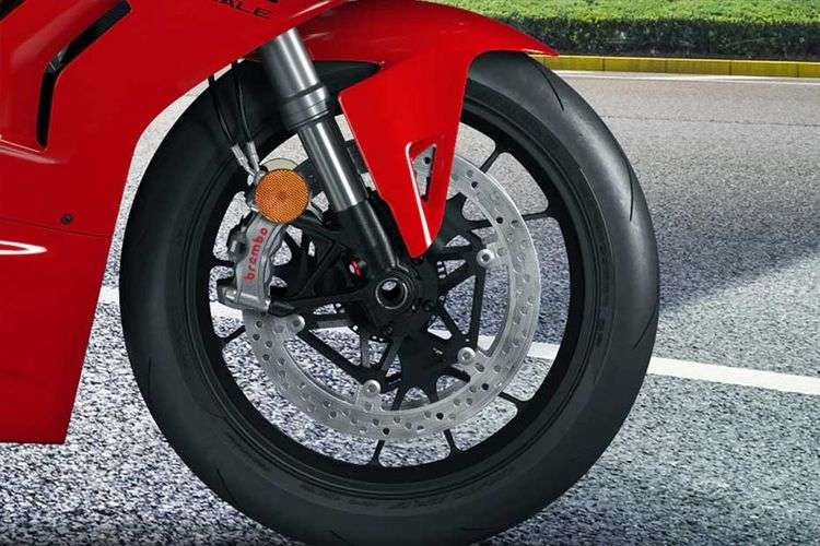 Ducati Panigale V4 front tyre