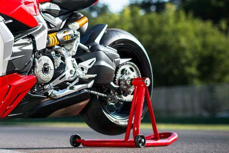 Ducati Streetfighter V2 Rear Tyre View