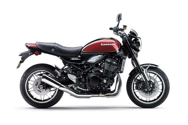 Kawasaki-Z900RS_right-side-view