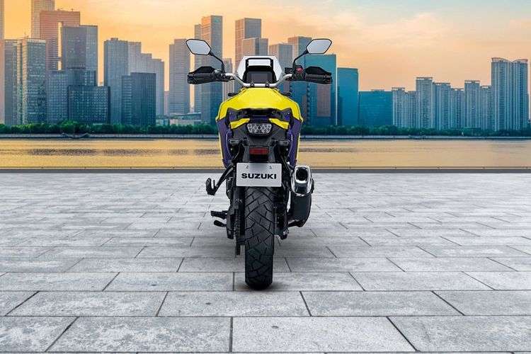 Suzuki V-Strom 800 DE Rear View Suzuki V-Strom 800 DE Rear View