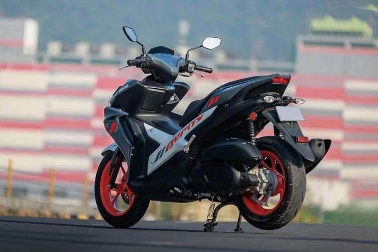 Yamaha Aerox 155 Left Rear 3 Quarter
