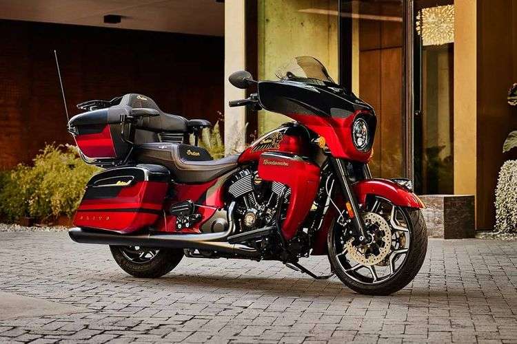Indian Roadmaster Elite Right Side View