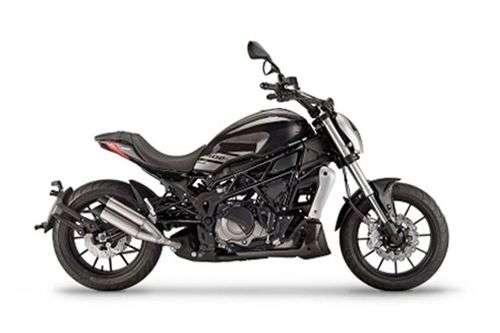 Benelli 402 S