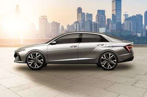 Hyundai Verna Side View (Left)