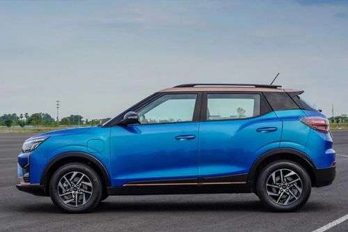 Mahindra XUV400 EV Left Side View