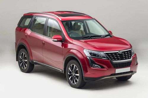 Mahindra New XUV500 Right Side Front View