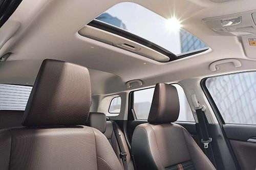 Maruti Brezza sunroof Maruti Brezza sunroof