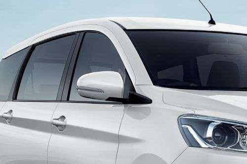 Maruti Ertiga Tour Fog Side Mirror
