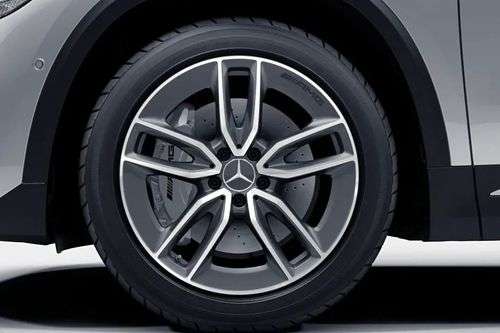 Mercedes-Benz AMG GLA35 Wheel