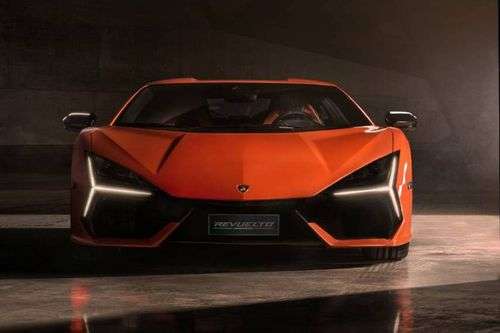 Lamborghini Revuelto Front View