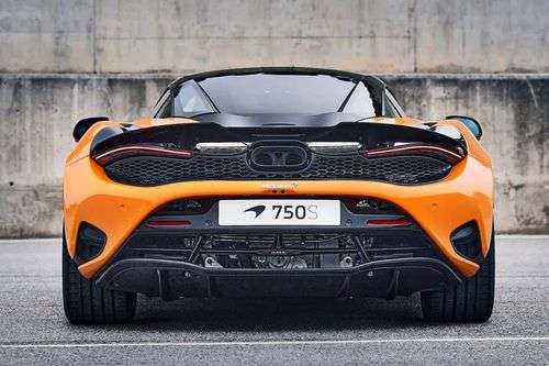 McLaren 750S images