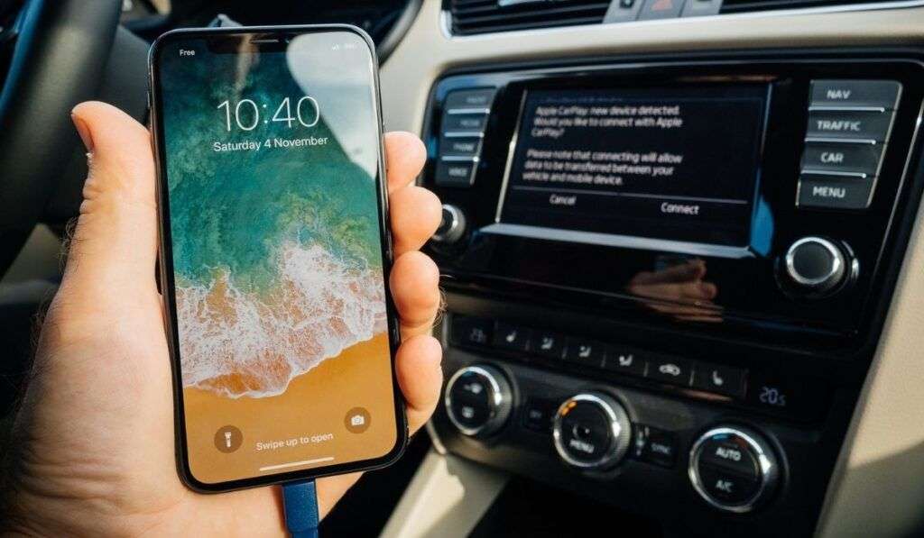 Apple Car Play VS ब्लूटूथ
