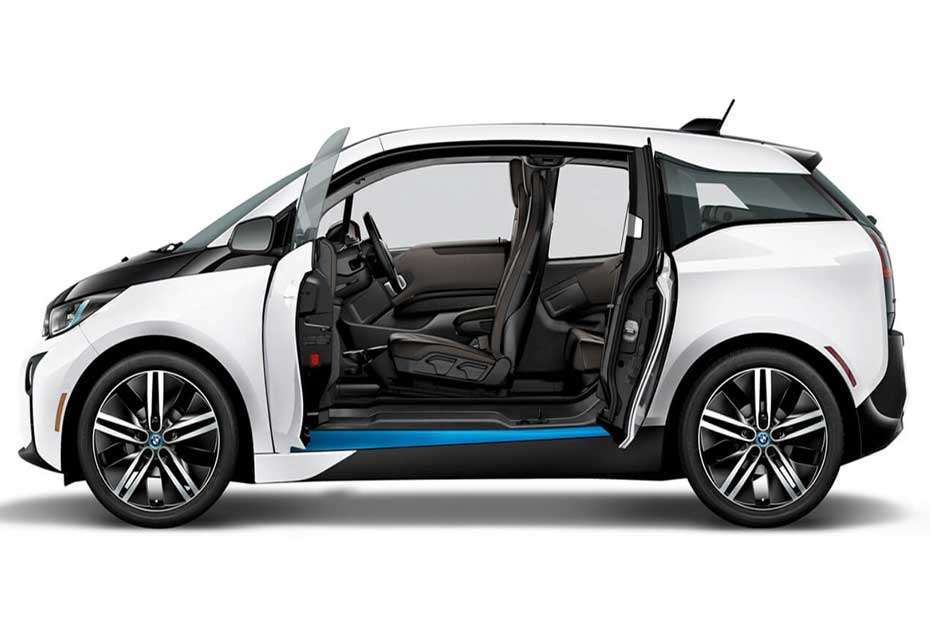 BMW Unveils New i3 Electric Sedan with 900km Range and Advanced Features