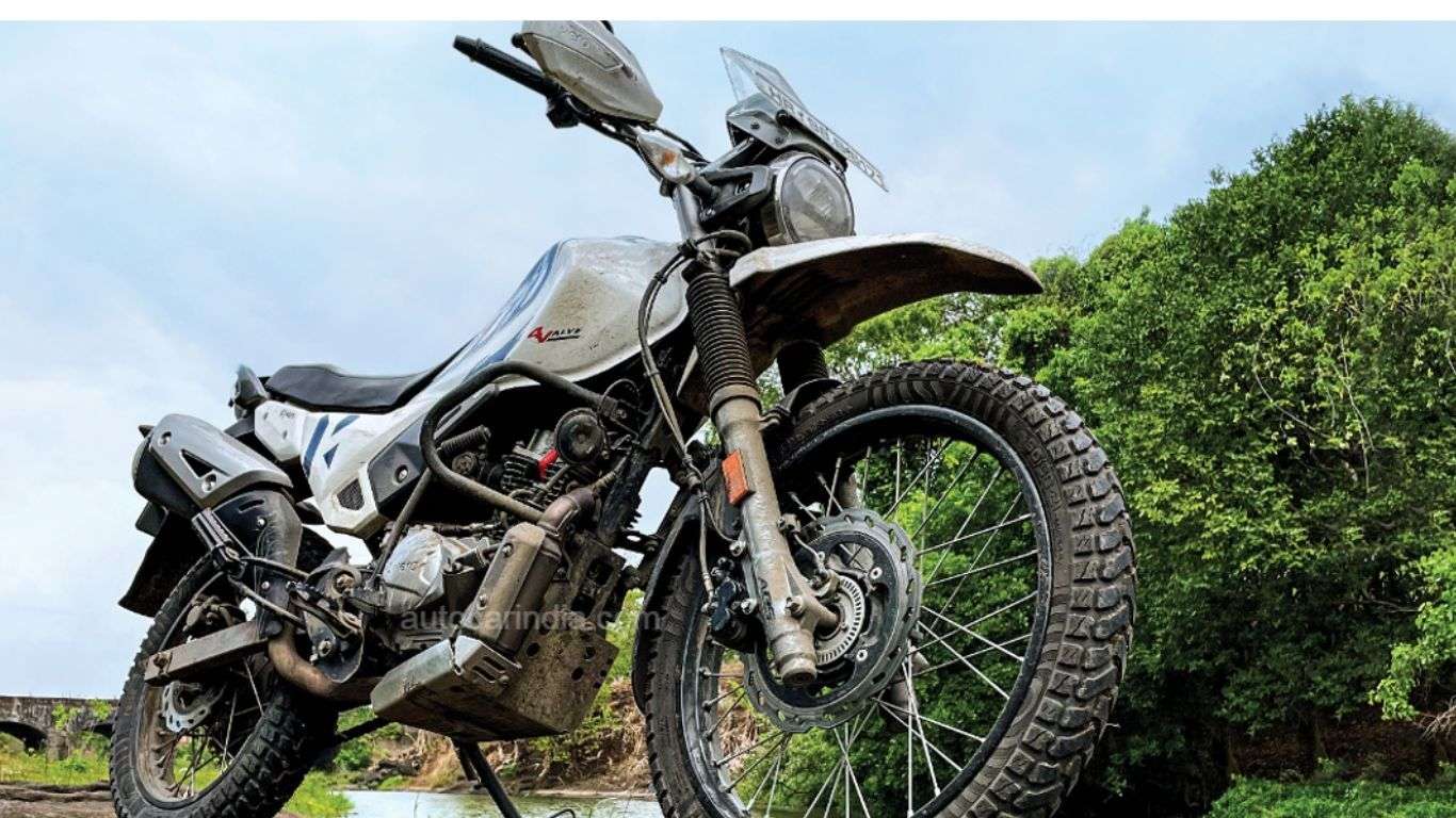 Her XPulse 200.jpg