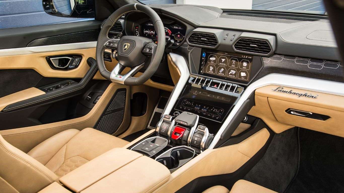 Lamborghini Urus Interior