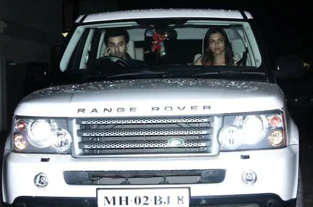 Range Rover ranbir Kapoor