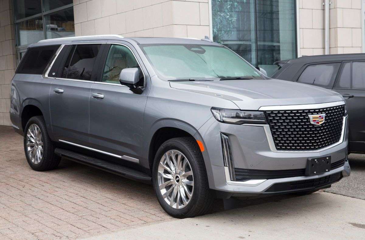 Taylor Swift Cadillac Escalade