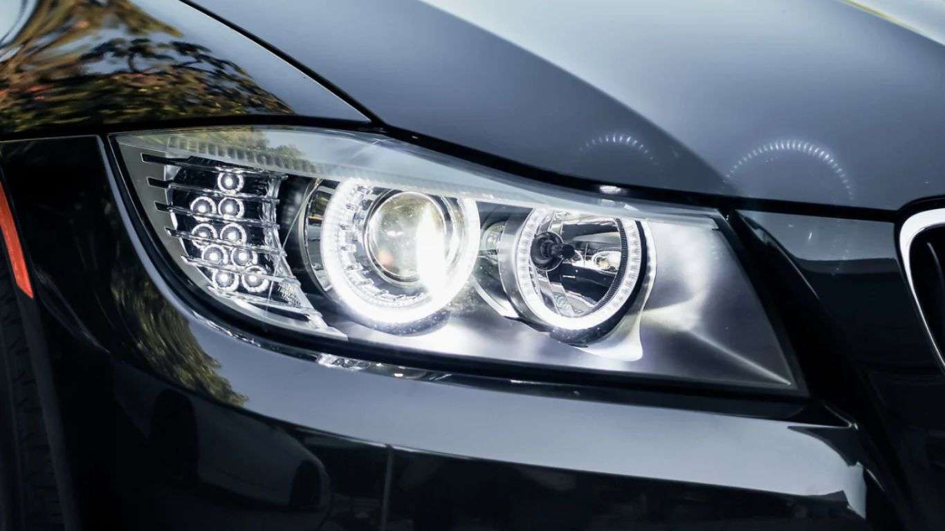 What are LED projector headlights