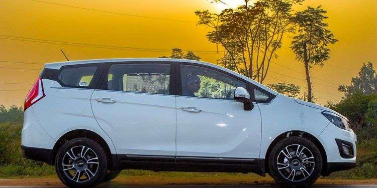 mahindra marazzo taxi
