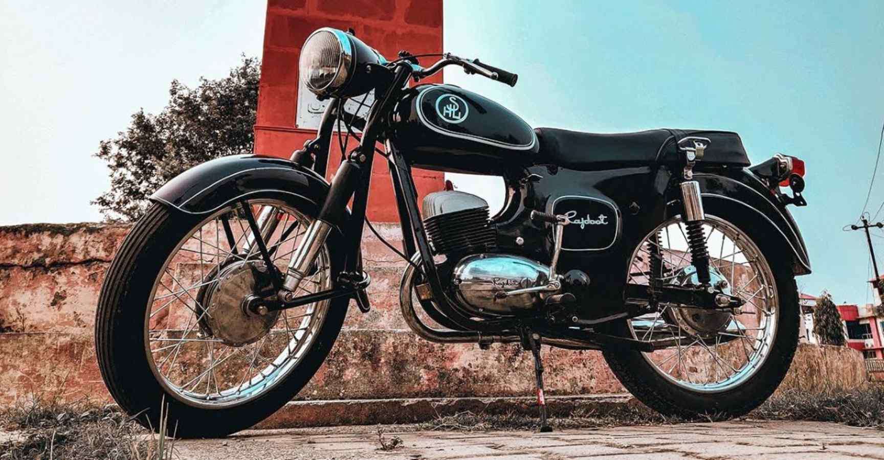 rajdoot-175-carbike360.jpg