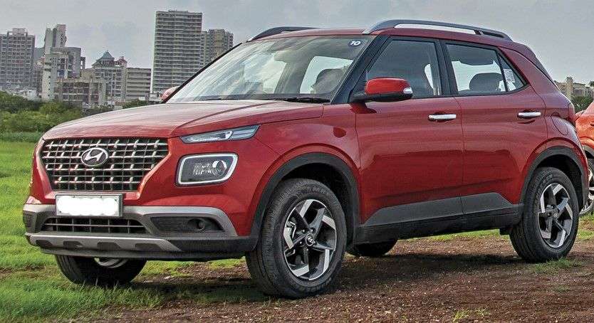 hyundai venue red