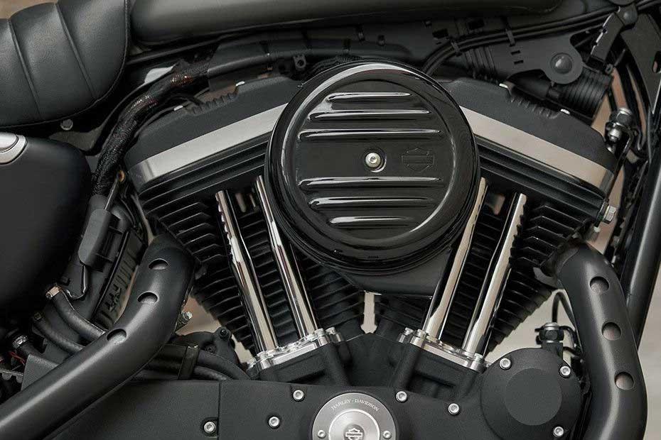 Harley-Davidson Iron 883 Exterior Image